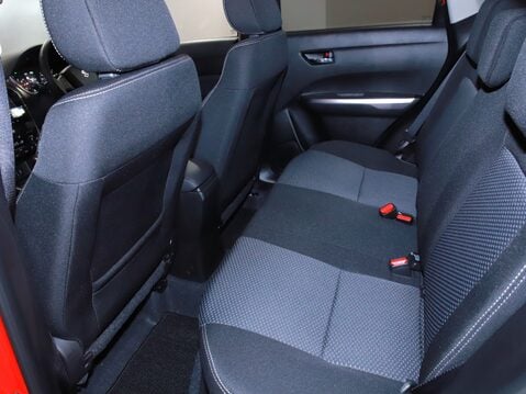 Suzuki Vitara 1.5 Hybrid Motion 5dr AGS 32