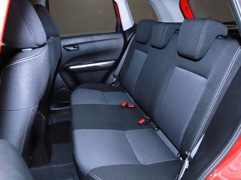Suzuki Vitara 1.5 Hybrid Motion 5dr AGS 33