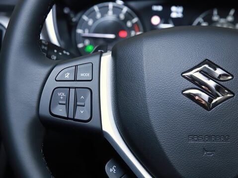 Suzuki Vitara 1.5 Hybrid Motion 5dr AGS 27