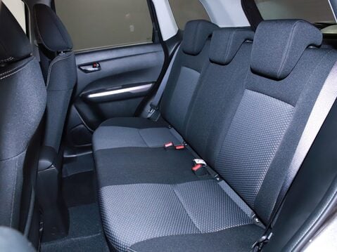 Suzuki Vitara 1.5 Hybrid Motion 5dr AGS 34