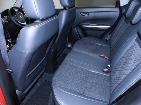Suzuki Vitara 1.5 Hybrid Ultra ALLGRIP 5dr AGS 32