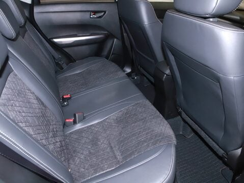 Suzuki Vitara 1.5 Hybrid Ultra ALLGRIP 5dr AGS 31