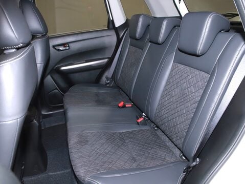 Suzuki Vitara 1.5 Hybrid Ultra ALLGRIP 5dr AGS 34
