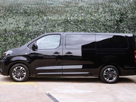 Vauxhall Vivaro Life 100kW Ultimate XL 75kWh 5dr Auto 7
