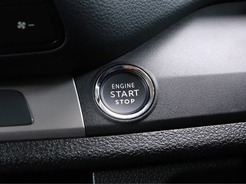 Vauxhall Vivaro Life 100kW Ultimate XL 75kWh 5dr Auto 25