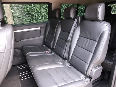 Vauxhall Vivaro Life 100kW Ultimate XL 75kWh 5dr Auto 33