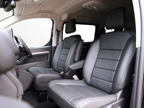 Vauxhall Vivaro Life 100kW Ultimate XL 75kWh 5dr Auto 16