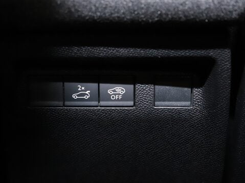 Vauxhall Grandland 1.2 Hybrid [136] Ultimate 5dr e-DCT6 [Fixed Roof] 30