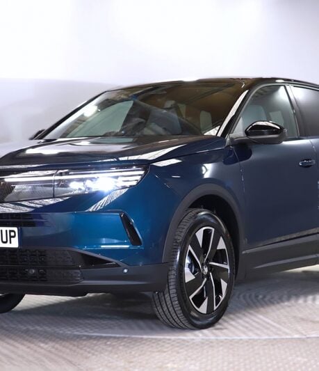 Vauxhall Grandland 1.2 Hybrid [136] Ultimate 5dr e-DCT6 [Fixed Roof]