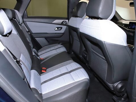 Vauxhall Grandland 1.2 Hybrid [136] Ultimate 5dr e-DCT6 [Fixed Roof] 32