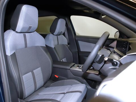 Vauxhall Grandland 1.2 Hybrid [136] Ultimate 5dr e-DCT6 [Fixed Roof] 19