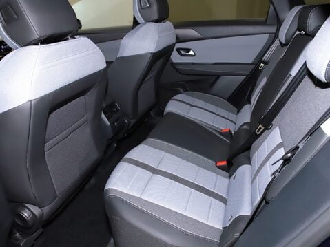 Vauxhall Grandland 1.2 Hybrid [136] Ultimate 5dr e-DCT6 [Fixed Roof] 32