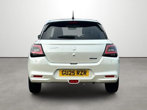 Suzuki Swift 1.2 Mild Hybrid Motion 5dr 8