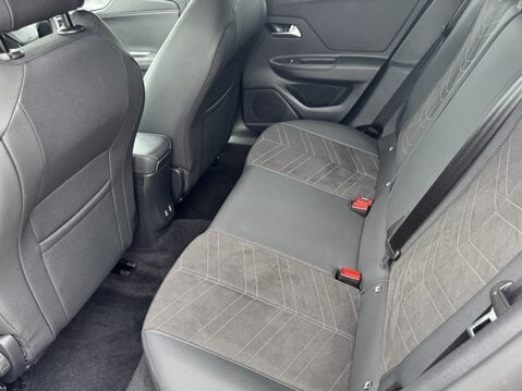 Vauxhall Mokka 100kW Ultimate 50kWh 5dr Auto 37