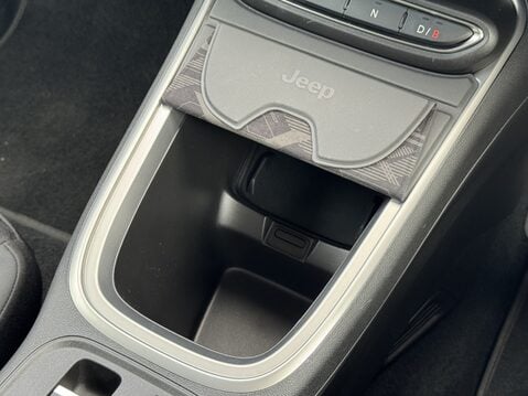 Jeep Avenger 115kW Summit 54kWh 5dr Auto 28