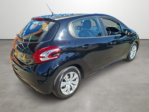 Peugeot 208 1.2 VTi Access+ 5dr 9