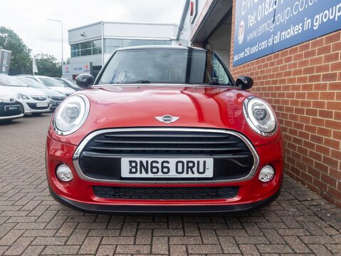 Mini Hatchback 1.5 Cooper 5dr Auto [Chili/Media Pack XL] 6