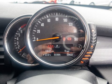 Mini Hatchback 1.5 Cooper 5dr Auto [Chili/Media Pack XL] 25