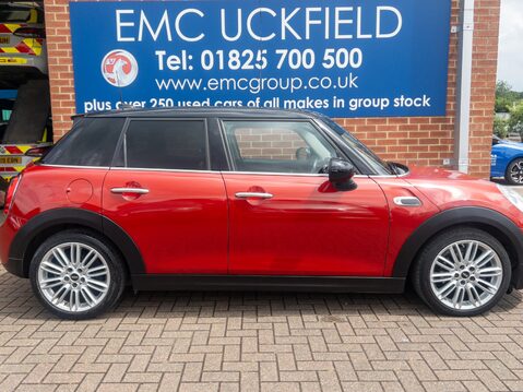 Mini Hatchback 1.5 Cooper 5dr Auto [Chili/Media Pack XL] 9