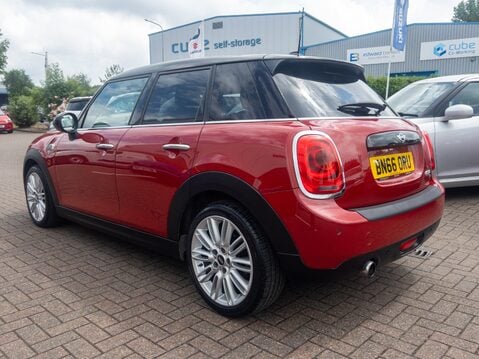 Mini Hatchback 1.5 Cooper 5dr Auto [Chili/Media Pack XL] 4