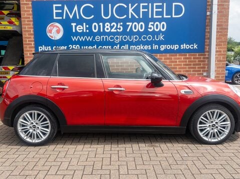 Mini Hatchback 1.5 Cooper 5dr Auto [Chili/Media Pack XL] 9