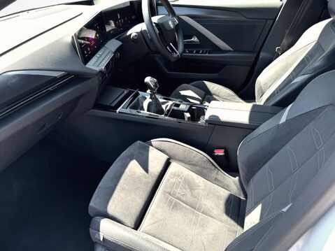 Vauxhall Astra 1.2 Turbo 130 Ultimate 5dr 2