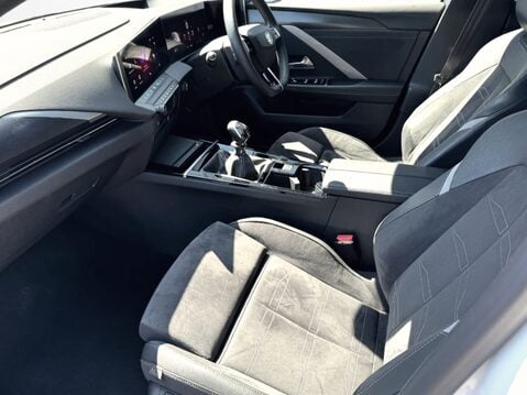 Vauxhall Astra 1.2 Turbo 130 Ultimate 5dr 2