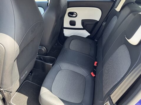 Renault Twingo 0.9 TCE Iconic 5dr Auto 24