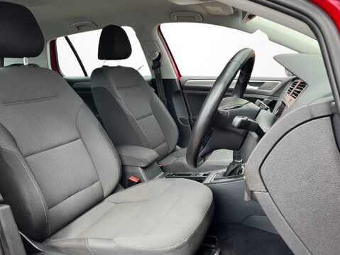Volkswagen Golf 1.4 TSI Match 5dr DSG 18