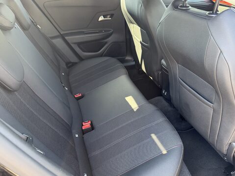 Vauxhall Mokka 1.2 Turbo 100 SRi Nav Premium 5dr 32