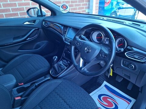 Vauxhall Astra 1.4T 16V 150 SRi Vx-line 5dr 14