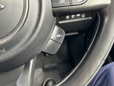 Suzuki Swift 1.2 Dualjet 83 12V Hybrid SZ5 5dr Auto 23