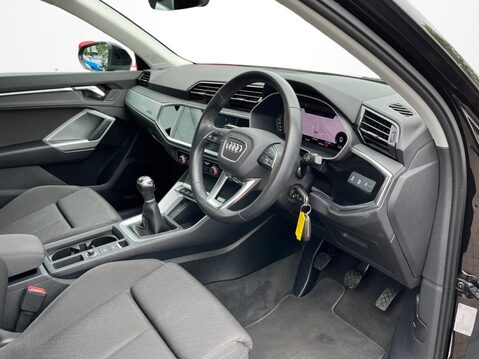 Audi Q3 35 TFSI Sport 5dr 13