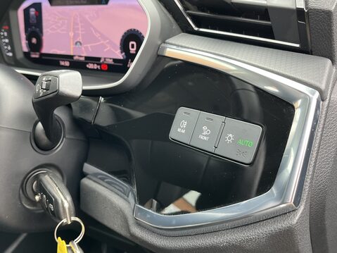 Audi Q3 35 TFSI Sport 5dr 21