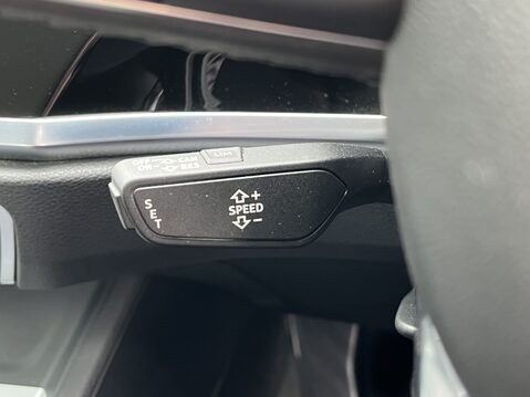 Audi Q3 35 TFSI Sport 5dr 27