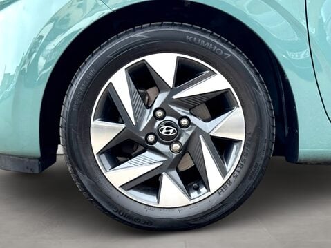 Hyundai i10 1.0 Advance 5dr 12