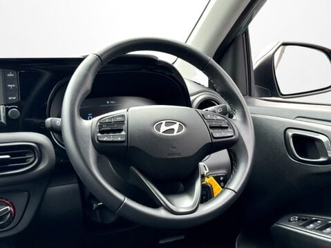 Hyundai i10 1.0 Advance 5dr 17