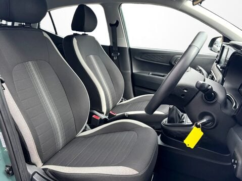 Hyundai i10 1.0 Advance 5dr 20