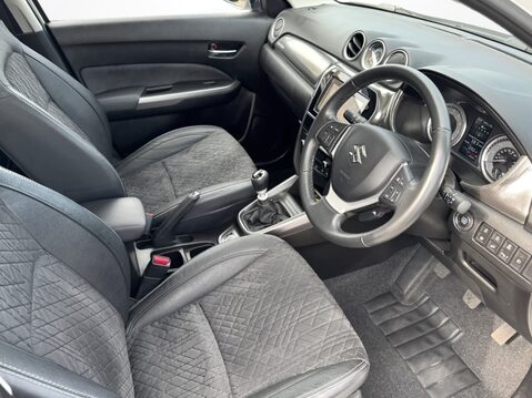 Suzuki Vitara 1.4 Boosterjet 48V Hybrid SZ5 ALLGRIP 5dr 19