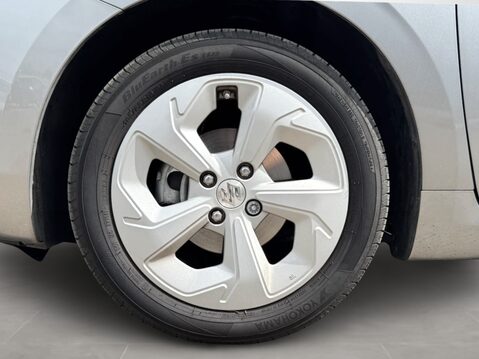 Suzuki Swift 1.2 Mild Hybrid Motion 5dr 14