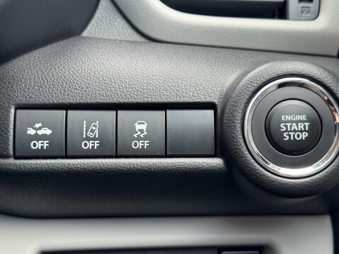 Suzuki Swift 1.2 Mild Hybrid Motion 5dr 28