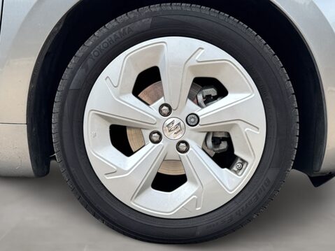 Suzuki Swift 1.2 Mild Hybrid Motion 5dr 13
