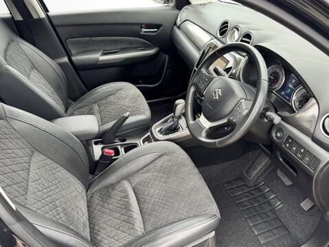 Suzuki Vitara 1.4 Boosterjet 48V Hybrid SZ5 5dr Auto 19