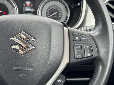 Suzuki Vitara 1.4 Boosterjet 48V Hybrid SZ5 5dr Auto 29