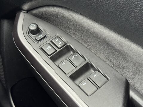 Suzuki Vitara 1.4 Boosterjet 48V Hybrid SZ5 5dr Auto 31