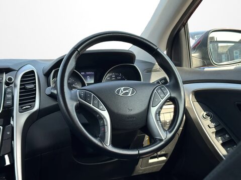 Hyundai i30 1.4 Blue Drive SE 5dr 17