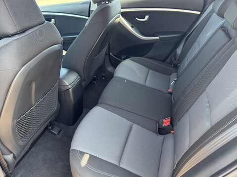 Hyundai i30 1.4 Blue Drive SE 5dr 33