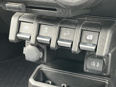 Suzuki Jimny 1.5 ALLGRIP Commercial 4WD 27