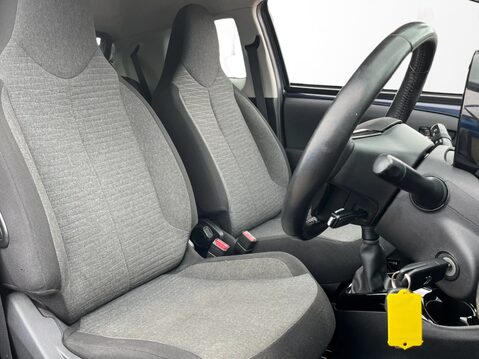Citroen C1 1.2 PureTech Flair 3dr 14