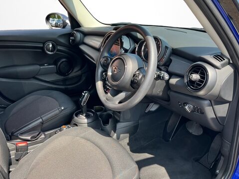 Mini Hatchback 1.5 Cooper Classic II 5dr Auto 15
